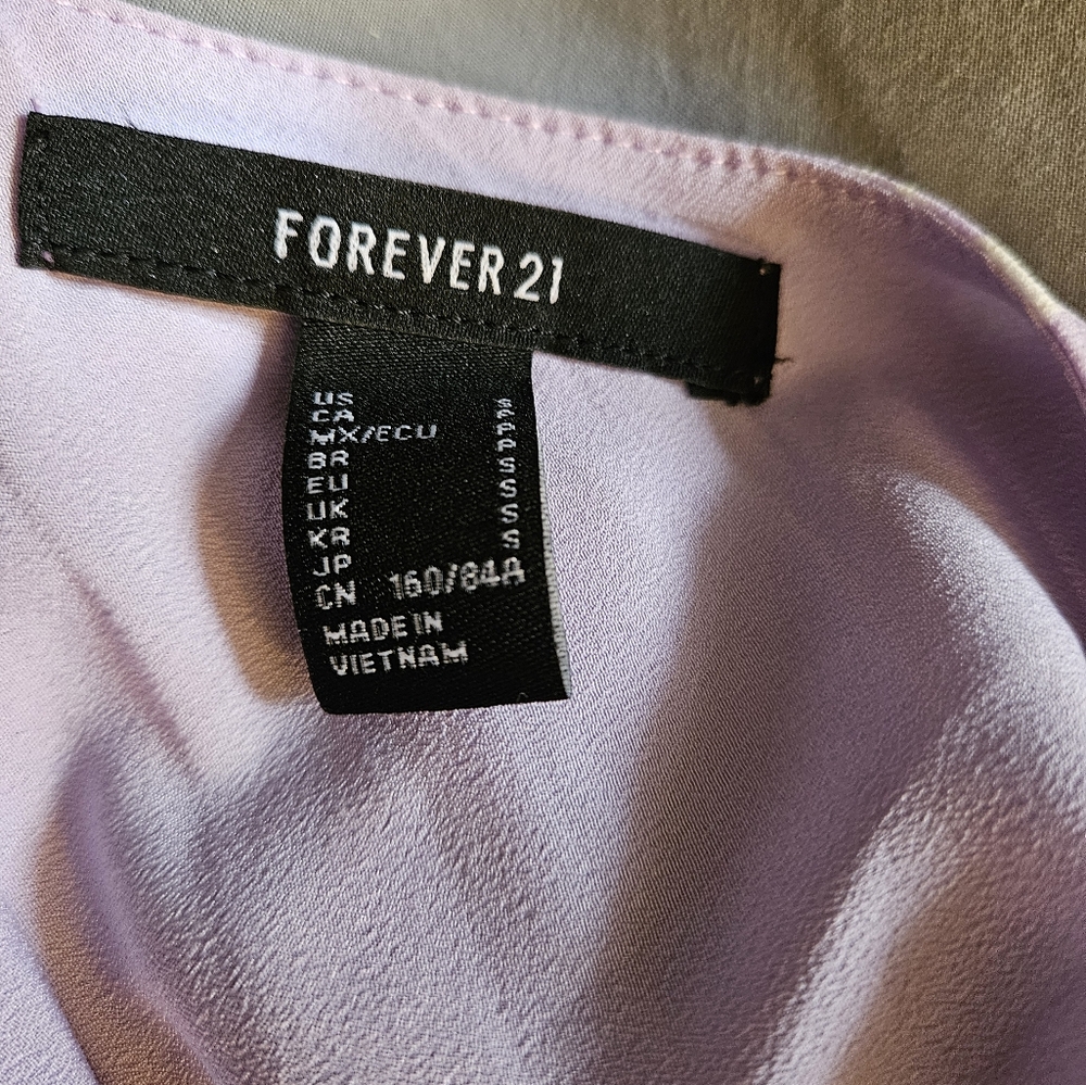 Dress - Picture 4 of 4